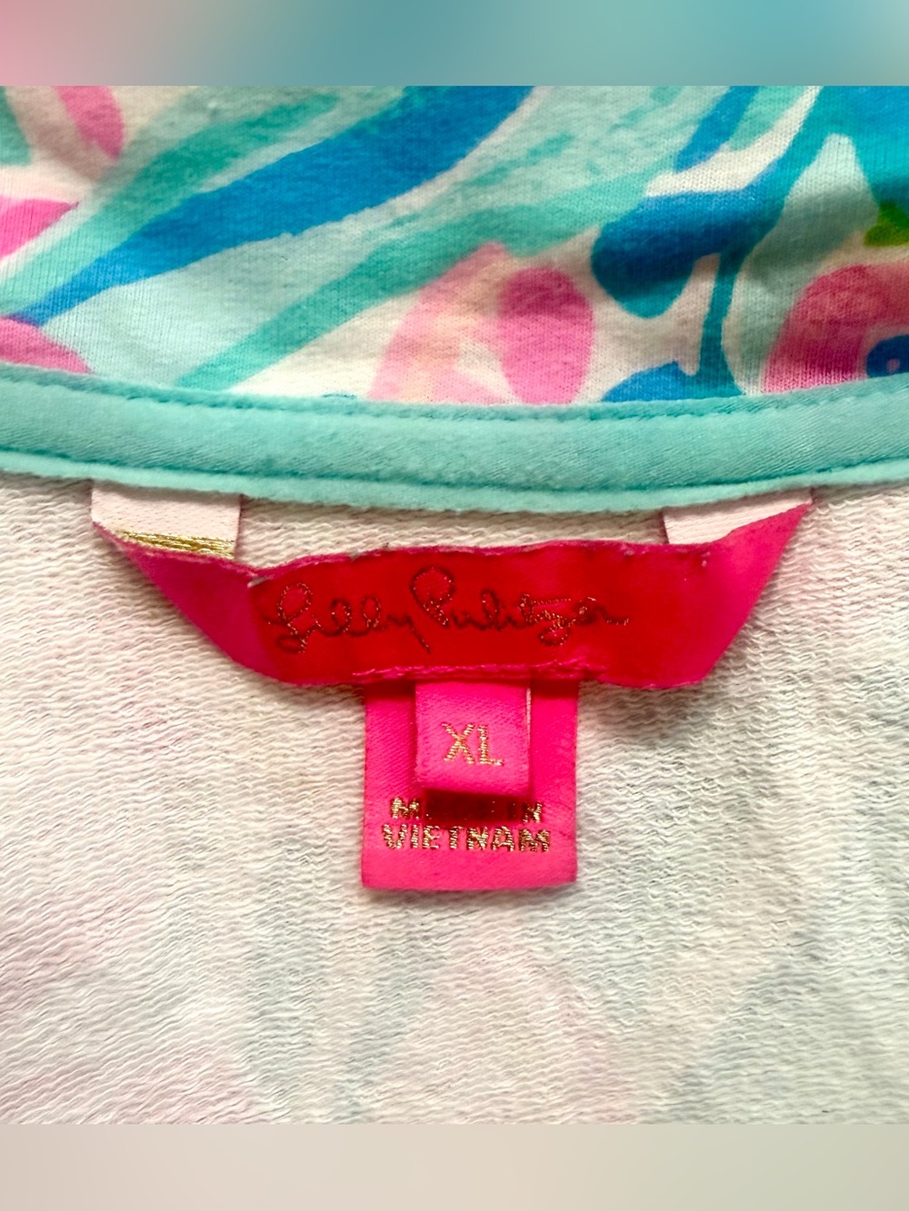 Lilly Pulitzer Tropical Punch UPF 50+ skipper popover, size XL - Picture 8 of 10